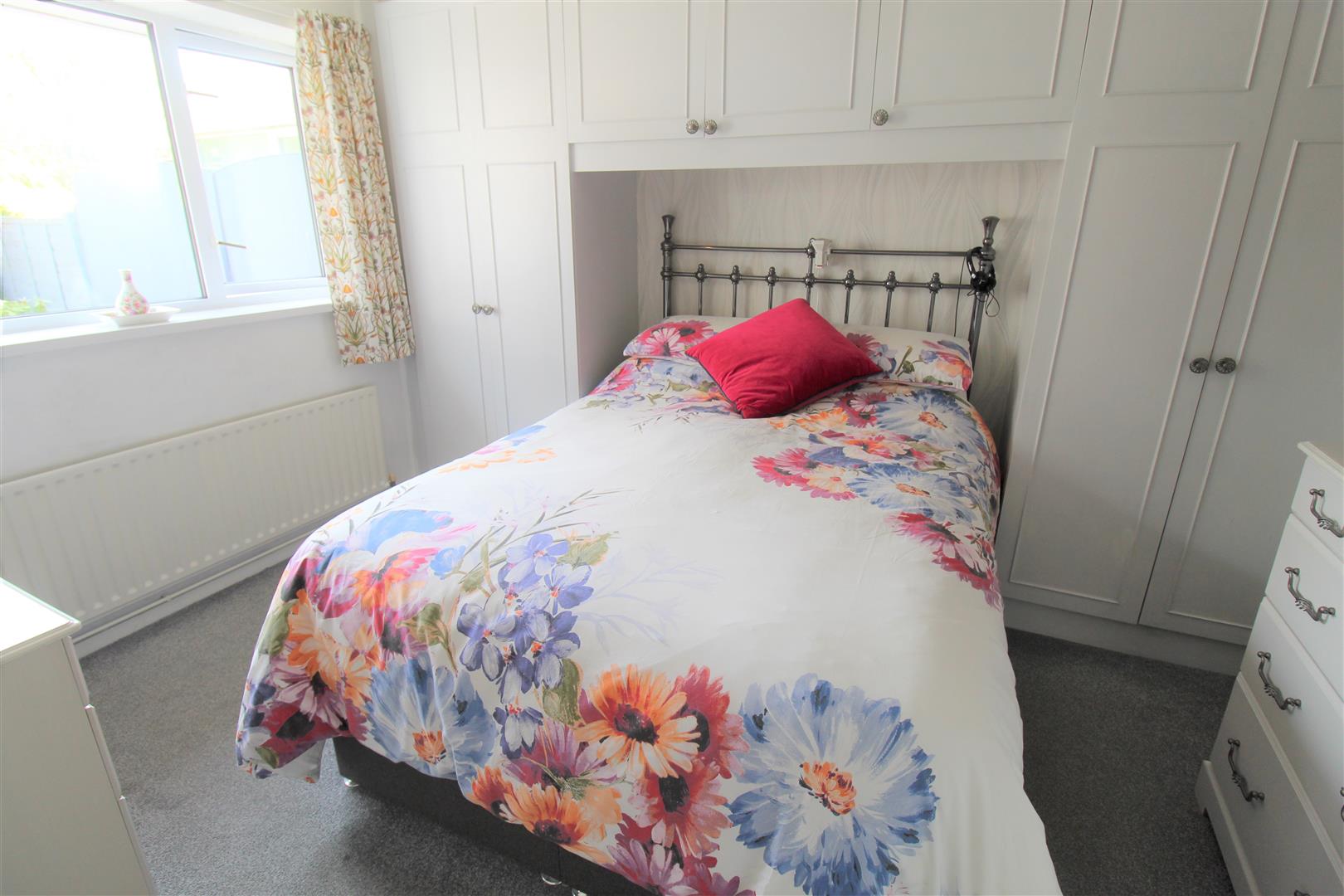Kirkwall Grove, Milton, Stoke-On-Trent